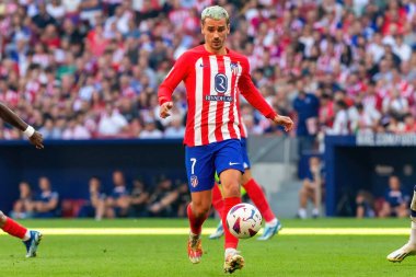 Madrid, İspanya - 8 Ekim 2023: Atletico de Madrid ile Real Sociedad arasındaki lig maçı Madrid Metropolitano 'da oynandı. - Evet. Profesyonel futbolcular.