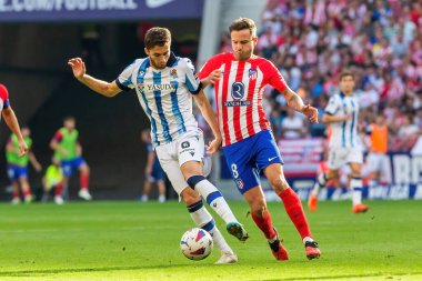 Madrid, İspanya - 8 Ekim 2023: Atletico de Madrid ile Real Sociedad arasındaki lig maçı Madrid Metropolitano 'da oynandı. - Evet. Profesyonel futbolcular.