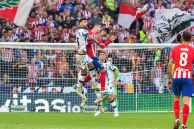 Madrid, İspanya - 8 Ekim 2023: Atletico de Madrid ile Real Sociedad arasındaki lig maçı Madrid Metropolitano 'da oynandı. - Evet. Profesyonel futbolcular.