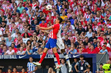 Madrid, İspanya - 8 Ekim 2023: Atletico de Madrid ile Real Sociedad arasındaki lig maçı Madrid Metropolitano 'da oynandı. - Evet. Profesyonel futbolcular.