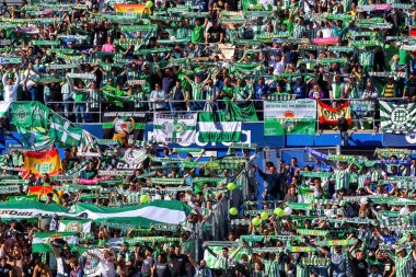 Madrid, İspanya - 21 Ekim 2023: Getafe F.C ile Betis arasındaki lig maçı Madrid 'de oynandı. Futbolcular. Futbol maçı. Betis hayranları.