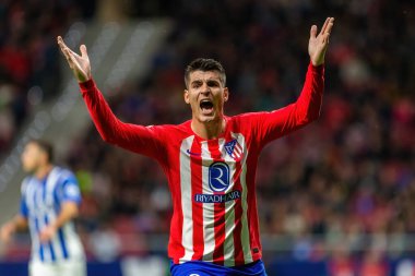 Madrid, İspanya - 29 Ekim 2023 Madrid 'de Atletico de Madrid ve Alavs arasında oynanan lig maçı. Koloneroların zaferi. Alvaro Morata.