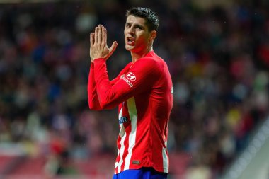 Madrid, İspanya - 29 Ekim 2023 Madrid 'de Atletico de Madrid ve Alavs arasında oynanan lig maçı. Koloneroların zaferi. Alvaro Morata.