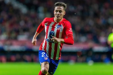 Madrid, İspanya - 29 Ekim 2023 Madrid 'de Atletico de Madrid ve Alavs arasında oynanan lig maçı. Koloneroların zaferi. Rodrigo Riquelme gol attı..