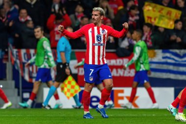 Madrid, İspanya - 7 Kasım 2023: Madrid 'de Atletico de Madrid ile Glasgow Celtics arasında oynanan Şampiyonlar Ligi futbol maçı. Futbolcular. Atletico de Madrid için zafer.