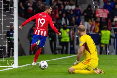 Madrid, İspanya - 7 Kasım 2023: Madrid 'de Atletico de Madrid ile Glasgow Celtics arasında oynanan Şampiyonlar Ligi futbol maçı. Futbolcular. Atletico de Madrid için zafer.