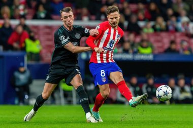 Madrid, İspanya - 7 Kasım 2023: Madrid 'de Atletico de Madrid ile Glasgow Celtics arasında oynanan Şampiyonlar Ligi futbol maçı. Futbolcular. Atletico de Madrid için zafer.