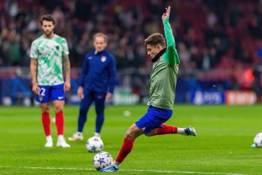 Madrid, İspanya - 7 Kasım 2023: Madrid 'de Atletico de Madrid ile Glasgow Celtics arasında oynanan Şampiyonlar Ligi futbol maçı. Futbolcular. Atletico de Madrid için zafer.
