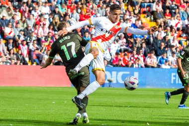 Madrid, İspanya - 11 Kasım 2023: Madrid 'de Rayo Vallecano ve Girona arasında oynanan futbol maçı. Girona 'nın Vallecas' taki zaferi. Rayo Vallecano oyuncuları.