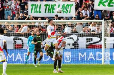 Madrid, İspanya - 11 Kasım 2023: Madrid 'de Rayo Vallecano ve Girona arasında oynanan futbol maçı. Girona 'nın Vallecas' taki zaferi. Rayo Vallecano oyuncuları.