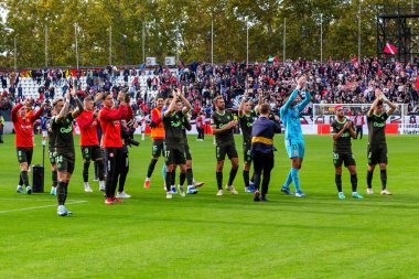 Madrid, İspanya - 11 Kasım 2023: Madrid 'de Rayo Vallecano ve Girona arasında oynanan futbol maçı. Girona 'nın Vallecas' taki zaferi. Girona oyuncuları.