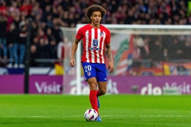 Madrid, İspanya - 12 Kasım 2023: Metropolitano 'da Atletico de Madrid ve Villareal arasında oynanan lig maçı. Witsel gol attı. Futbolcular.
