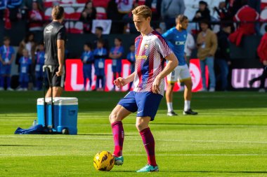 Madrid, İspanya - 25 Kasım 2023: Madrid 'de Rayo Vallecano ve FC Barcelona arasında oynanan lig maçı. Top De Jong 'da. Futbolcular.