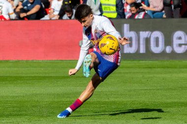 Madrid, İspanya - 25 Kasım 2023: Madrid 'de Rayo Vallecano ve FC Barcelona arasında oynanan lig maçı. Futbolcular.