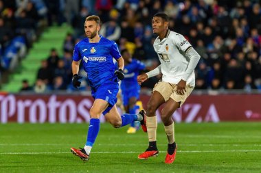Madrid, İspanya - 8 Aralık 2023 Getafe F.C ve Valencia F.C. arasındaki futbol ligi maçı Takım koçu. Profesyonel futbol kalecisi. Valencia F.C. oyuncu Getafe oynatıcı.