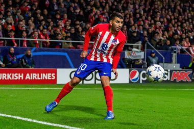 Madrid, İspanya - 13 Aralık 2023: Atletico de Madrid ile Lazio arasında Metropolitan Stadyumu 'nda oynanan Şampiyonlar Ligi maçı. Atletico zaferi. Futbolcular. İtalyan futbolcular.