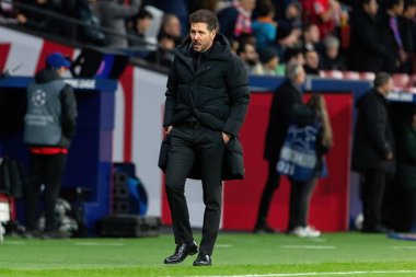 Madrid, İspanya - 13 Aralık 2023: Atletico de Madrid ile Lazio arasında Metropolitan Stadyumu 'nda oynanan Şampiyonlar Ligi maçı. Atletico zaferi. Futbolcular. İtalyan futbolcular.