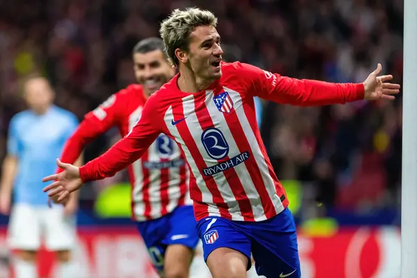 stock image Madrid, Spain- December 13, 2023: Champions League match between Atletico de Madrid and Lazio at the Metropolitan Stadium. Atletico victory. Football players. Italian footballers.