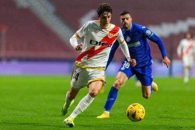 Madrid, İspanya - 2 Ocak 2024 Getafe F.C ve Rayo Vallecano arasındaki lig maçı. Yıldırım Zaferi. Futbolcular. Madrid Derbisi.