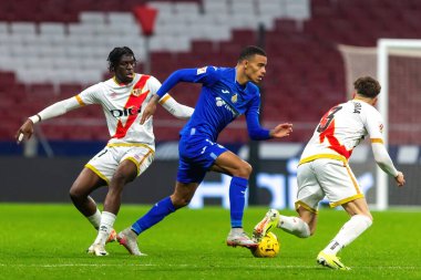 Madrid, İspanya - 2 Ocak 2024 Getafe F.C ve Rayo Vallecano arasındaki lig maçı. Yıldırım Zaferi. Futbolcular. Madrid Derbisi.