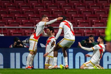 Madrid, İspanya - 2 Ocak 2024 Getafe F.C ve Rayo Vallecano arasındaki lig maçı. Yıldırım Zaferi. Futbolcular. Madrid Derbisi.