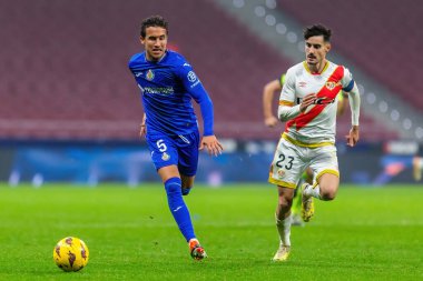 Madrid, İspanya - 2 Ocak 2024 Getafe F.C ve Rayo Vallecano arasındaki lig maçı. Yıldırım Zaferi. Futbolcular. Madrid Derbisi.