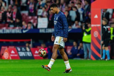 Madrid, İspanya - 18 Ocak 2024: Atletico de Madrid ile Real Madrid arasında yapılan Copa del Rey maçı. Oyun sırasında Judd Bellinghan. Futbolcular. Madrid Derbisi.