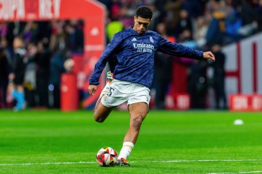 Madrid, İspanya - 18 Ocak 2024: Atletico de Madrid ile Real Madrid arasında yapılan Copa del Rey maçı. Oyun sırasında Judd Bellinghan. Futbolcular. Madrid Derbisi.