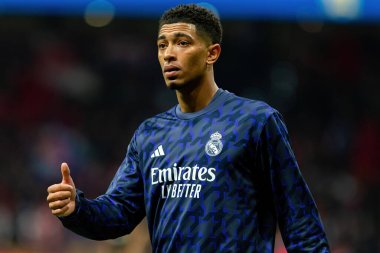 Madrid, İspanya - 18 Ocak 2024: Atletico de Madrid ile Real Madrid arasında yapılan Copa del Rey maçı. Oyun sırasında Judd Bellinghan. Futbolcular. Madrid Derbisi.