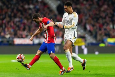 Madrid, İspanya - 18 Ocak 2024: Atletico de Madrid ile Real Madrid arasında yapılan Copa del Rey maçı. Oyun sırasında Judd Bellinghan. Futbolcular. Madrid Derbisi.