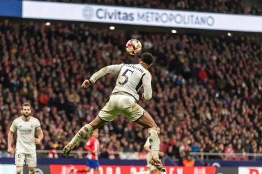 Madrid, İspanya - 18 Ocak 2024: Atletico de Madrid ile Real Madrid arasında yapılan Copa del Rey maçı. Oyun sırasında Judd Bellinghan. Futbolcular. Madrid Derbisi.