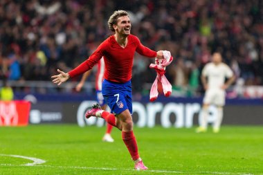 Madrid, İspanya - 18 Ocak 2024: Atletico de Madrid ile Real Madrid arasında yapılan Copa del Rey maçı. Antoine Griezmann gol attı. Futbolcular. Madrid Derbisi.