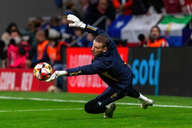 Madrid, İspanya - 18 Ocak 2024: Atletico de Madrid ile Real Madrid arasında yapılan Copa del Rey maçı. Gerçek Madrid kalecileri. Futbolcular. Madrid Derbisi.