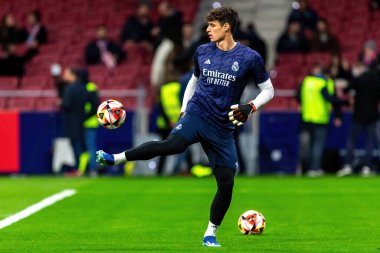Madrid, İspanya - 18 Ocak 2024: Atletico de Madrid ile Real Madrid arasında yapılan Copa del Rey maçı. Gerçek Madrid kalecileri. Futbolcular. Madrid Derbisi.