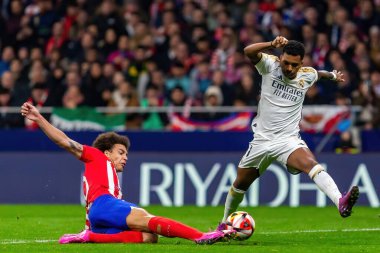 Madrid, İspanya - 18 Ocak 2024: Atletico de Madrid ile Real Madrid arasında yapılan Copa del Rey maçı. Maç sırasında Rodrigo. Futbolcular. Madrid Derbisi.
