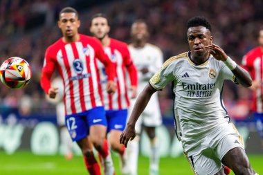 Madrid, İspanya - 18 Ocak 2024: Atletico de Madrid ile Real Madrid arasında yapılan Copa del Rey maçı. Maç sırasında Vinicius Jr. Futbolcular. Madrid Derbisi.