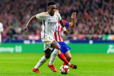 Madrid, İspanya - 18 Ocak 2024: Atletico de Madrid ile Real Madrid arasında yapılan Copa del Rey maçı. Maç sırasında Vinicius Jr. Futbolcular. Madrid Derbisi.
