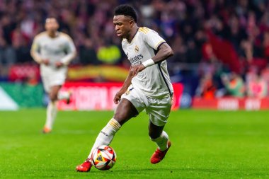 Madrid, İspanya - 18 Ocak 2024: Atletico de Madrid ile Real Madrid arasında yapılan Copa del Rey maçı. Maç sırasında Vinicius Jr. Futbolcular. Madrid Derbisi.
