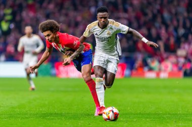 Madrid, İspanya - 18 Ocak 2024: Atletico de Madrid ile Real Madrid arasında yapılan Copa del Rey maçı. Maç sırasında Vinicius Jr. Futbolcular. Madrid Derbisi.