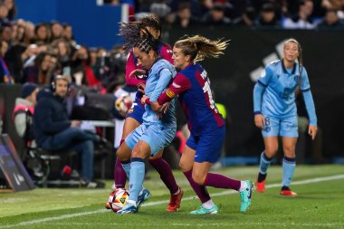 Madrid, İspanya - 20 Ocak 2024: FC Barcelona ve Levante F.C. Barselona, Süper Kupa şampiyonu. Barselona oyuncuları. Futbol şampiyonları.