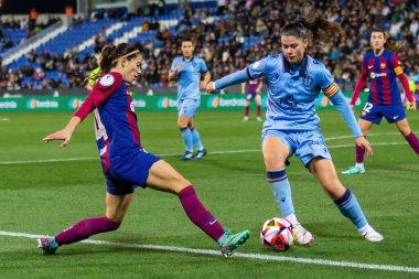 Madrid, İspanya - 20 Ocak 2024: FC Barcelona ve Levante F.C. Barselona, Süper Kupa şampiyonu. Barselona oyuncuları. Futbol şampiyonları.