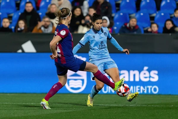 Madrid, İspanya - 20 Ocak 2024: FC Barcelona ve Levante F.C. Barselona, Süper Kupa şampiyonu. Barselona oyuncuları. Futbol şampiyonları.