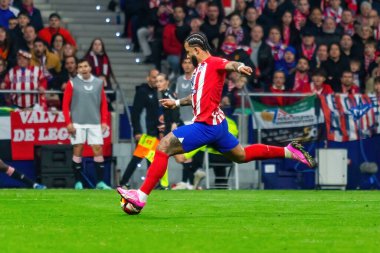 Madrid, İspanya - 25 Ocak 2024: Atletico de Madrid ile Sevilla FC arasında oynanan Copa del Rey maçı Metropolitano 'da oynandı. Futbolcular. Sevilla FC elendi..