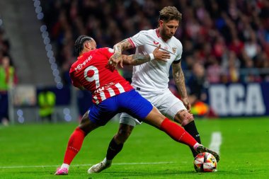 Madrid, İspanya - 25 Ocak 2024: Atletico de Madrid ile Sevilla FC arasında oynanan Copa del Rey maçı Metropolitano 'da oynandı. Futbolcular. Sevilla FC elendi..