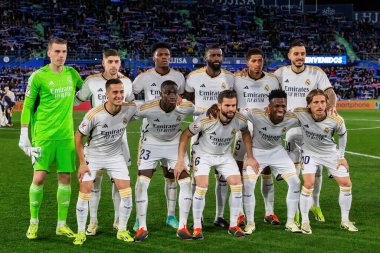 Madrid, İspanya - 1 Şubat 2024: Getafe FC ile Real Madrid arasındaki lig maçı başkentte oynandı. Gerçek Madrid oyuncuları. Futbolcular.