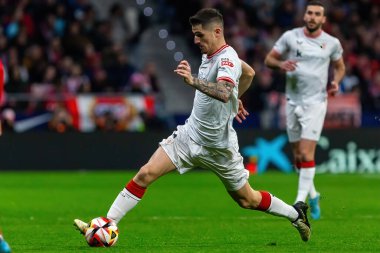Madrid, İspanya - 7 Şubat 2024: Madrid 'de Atletico de Madrid ile Atletico de Bilbao arasında oynanan Copa del Rey yarı final maçı. Athletico de Bilbao için zafer. Futbolcular