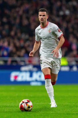 Madrid, İspanya - 7 Şubat 2024: Madrid 'de Atletico de Madrid ile Atletico de Bilbao arasında oynanan Copa del Rey yarı final maçı. Athletico de Bilbao için zafer. Futbolcular