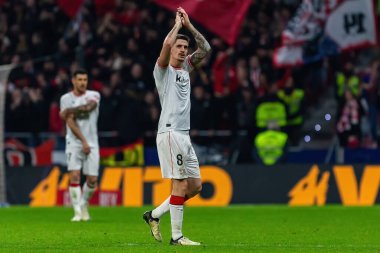 Madrid, İspanya - 7 Şubat 2024: Madrid 'de Atletico de Madrid ile Atletico de Bilbao arasında oynanan Copa del Rey yarı final maçı. Athletico de Bilbao için zafer. Futbolcular