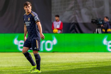 Madrid, İspanya - 18 Şubat 2024: Rayo Vallecano ve Real Madrid arasındaki lig maçı başkentte oynandı. Maç sırasında Brahim. Madrid Derbisi. Profesyonel futbolcular.