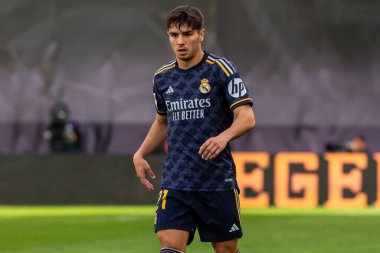 Madrid, İspanya - 18 Şubat 2024: Rayo Vallecano ve Real Madrid arasındaki lig maçı başkentte oynandı. Maç sırasında Brahim. Madrid Derbisi. Profesyonel futbolcular.